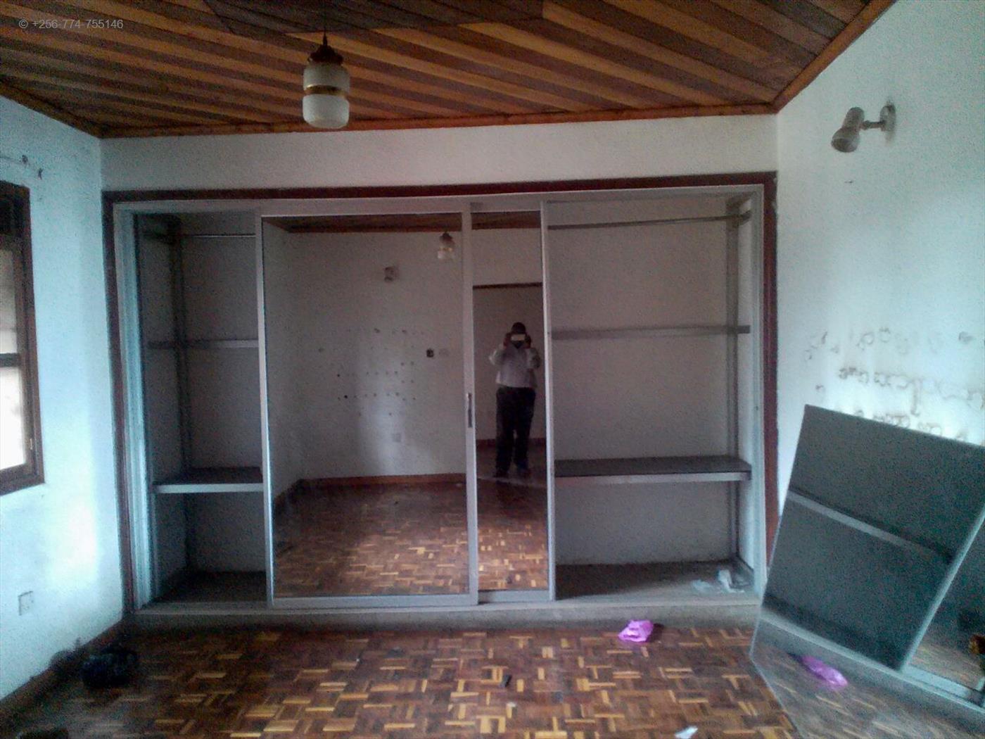 020320170943402347_020320171007503500