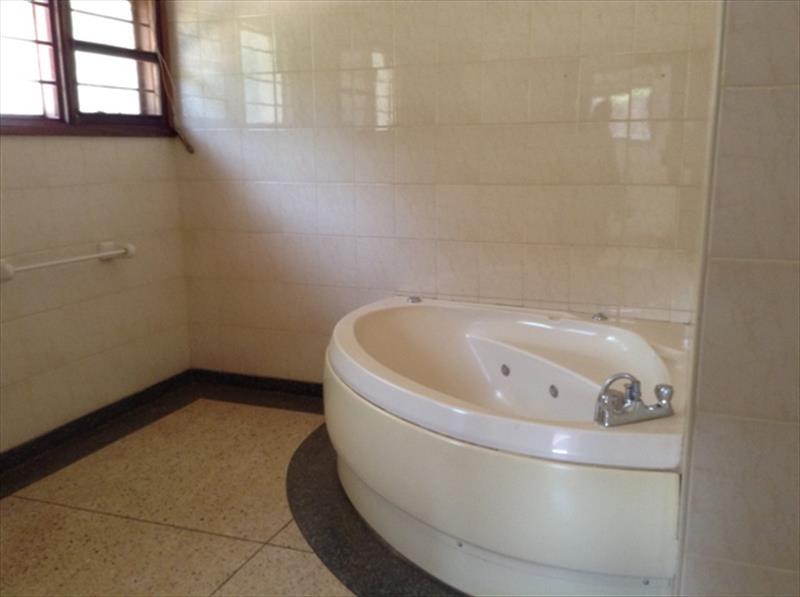 224_060820161045582994