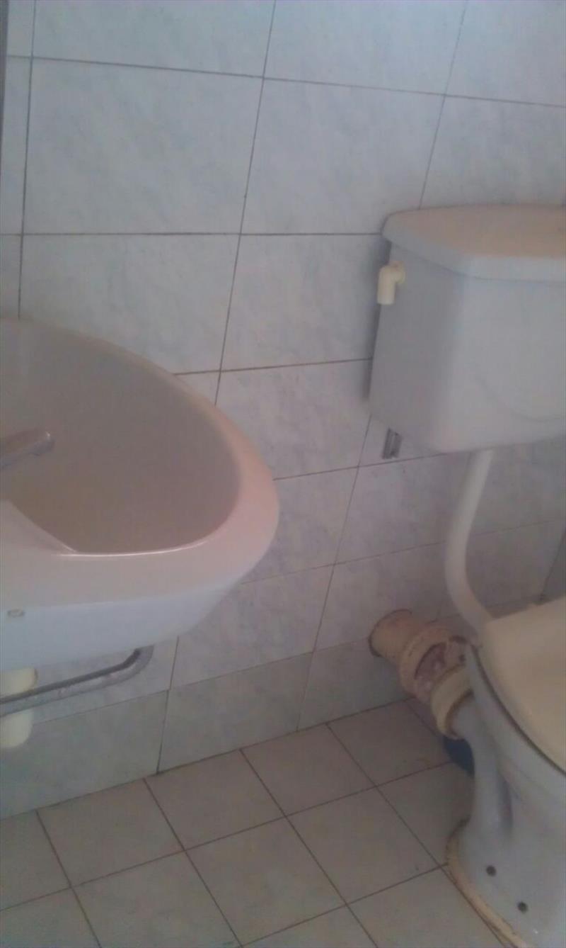 224_220820160458480651