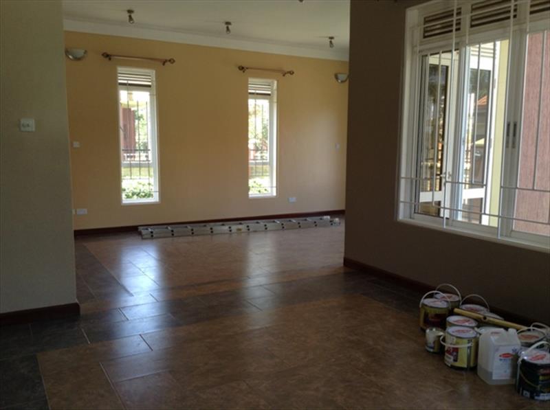 224_310820160324391490