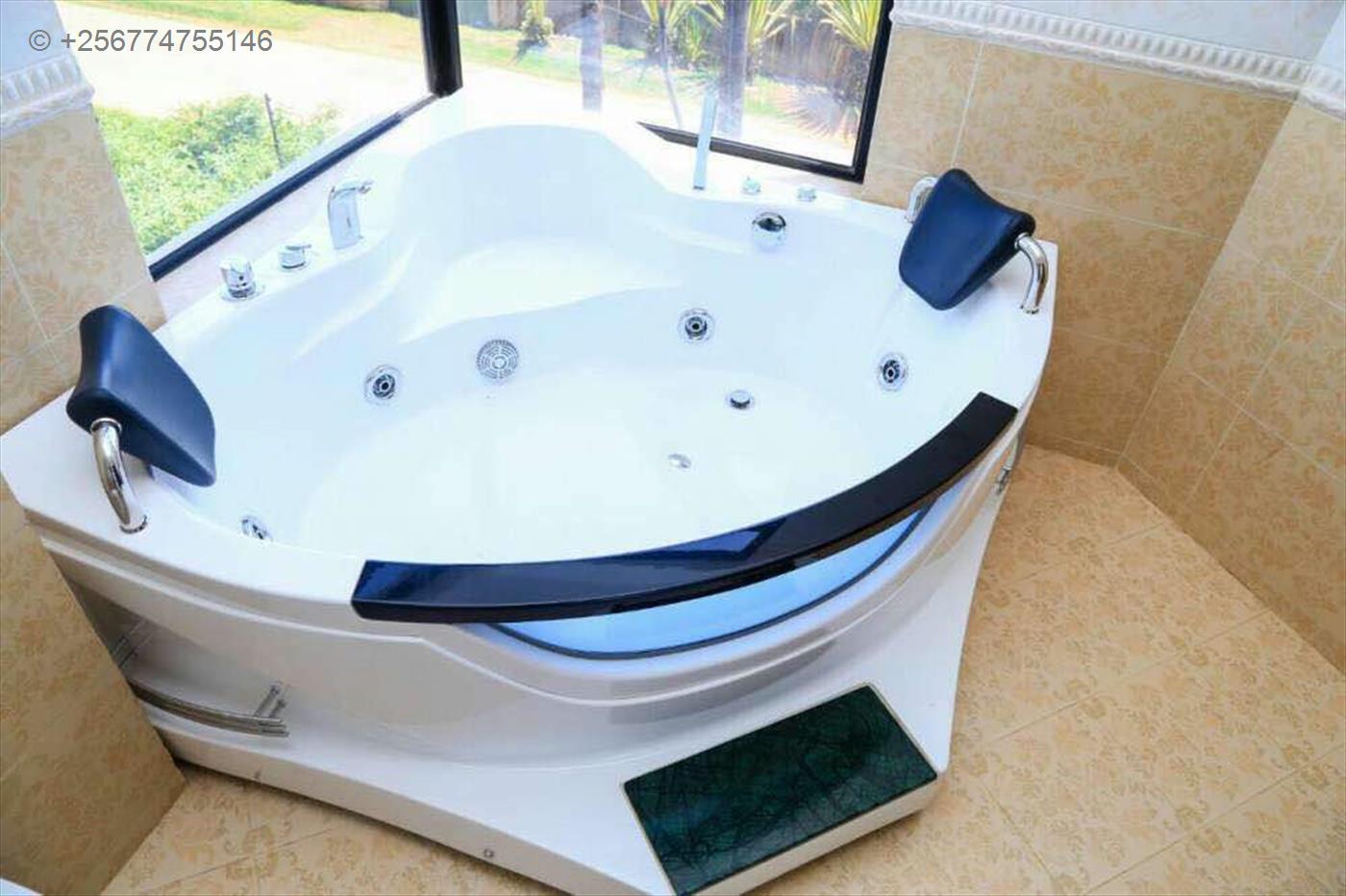 240420171033543925_240420171039261554