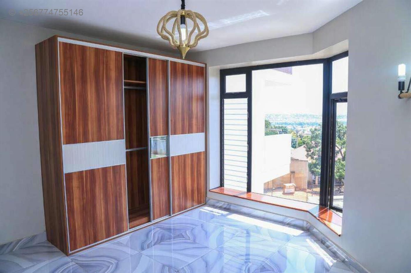 240420171033543925_240420171039337492